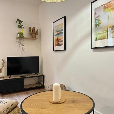 Bright T2 Of 34 M Renovated In The Downtown Marselha Exterior foto