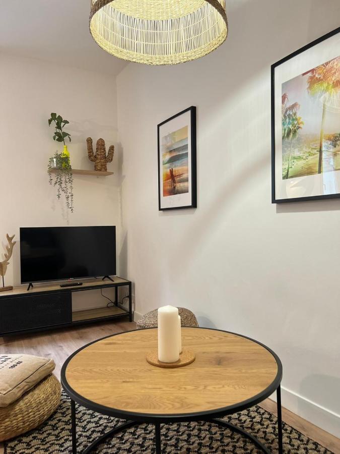 Bright T2 Of 34 M Renovated In The Downtown Marselha Exterior foto
